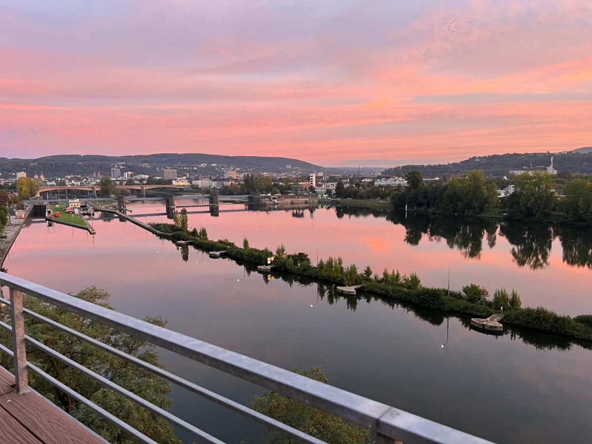 Penthouse Wohnung Mit Schoenem Moselblick In Metternich Koblenz  Kültér fotó