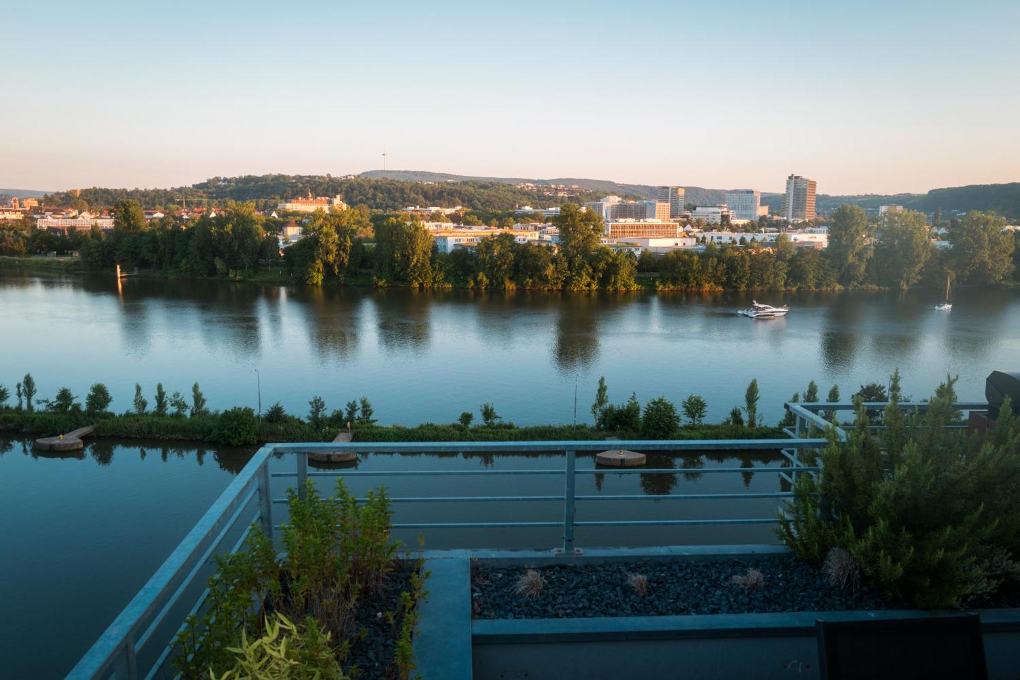 Penthouse Wohnung Mit Schoenem Moselblick In Metternich Koblenz  Kültér fotó