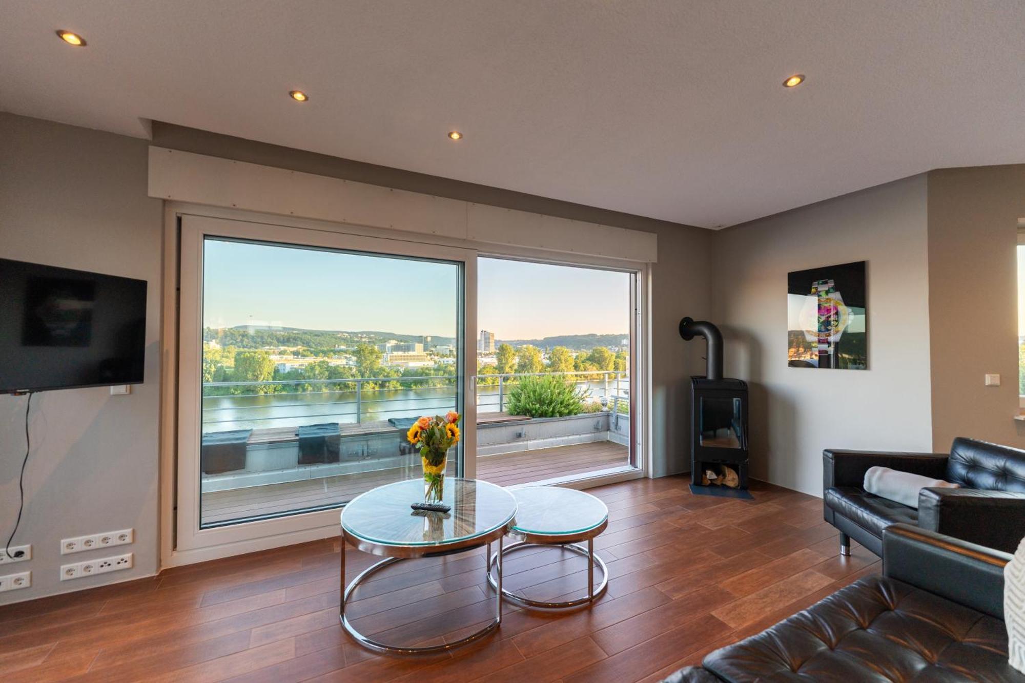 Penthouse Wohnung Mit Schoenem Moselblick In Metternich Koblenz  Kültér fotó