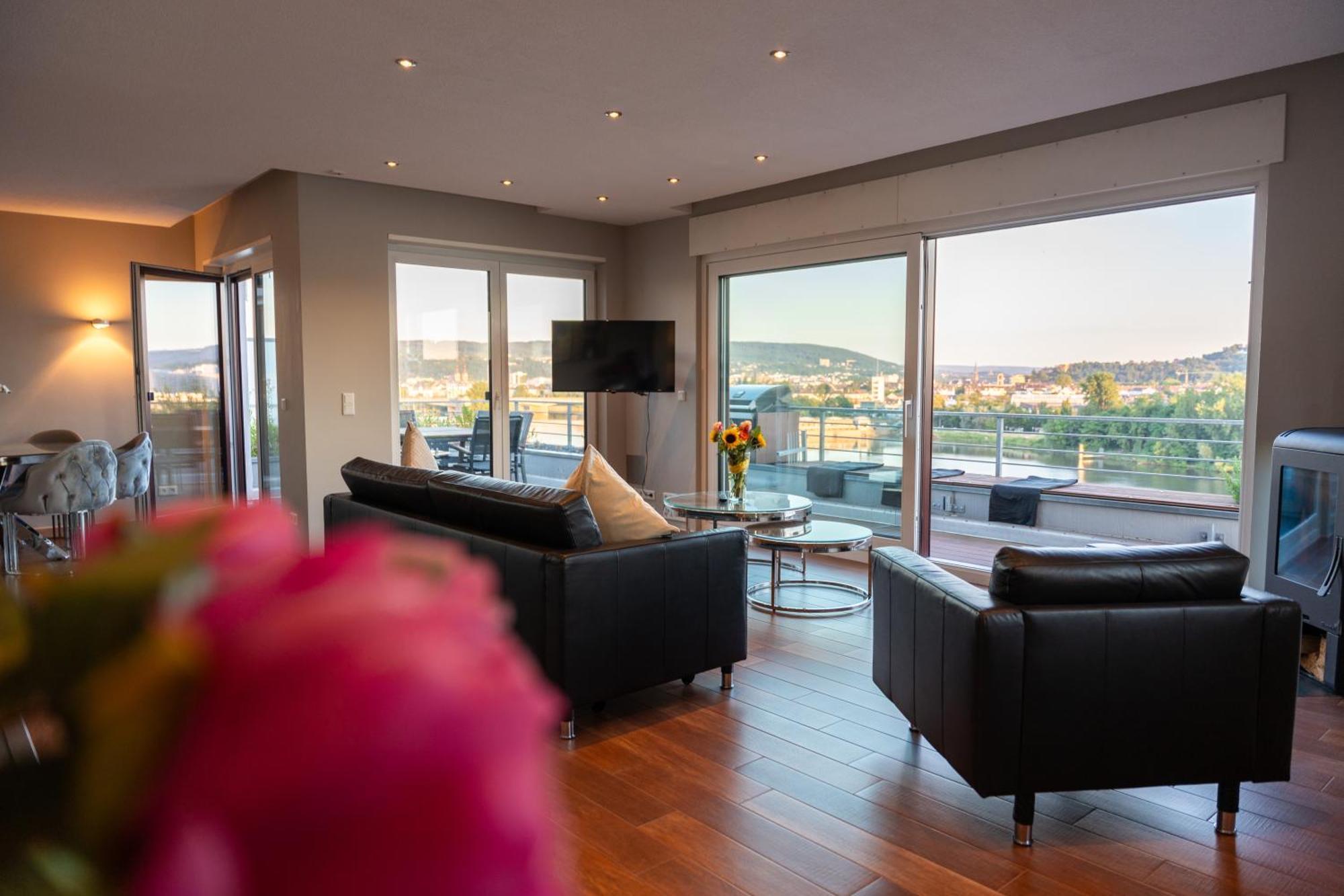 Penthouse Wohnung Mit Schoenem Moselblick In Metternich Koblenz  Kültér fotó