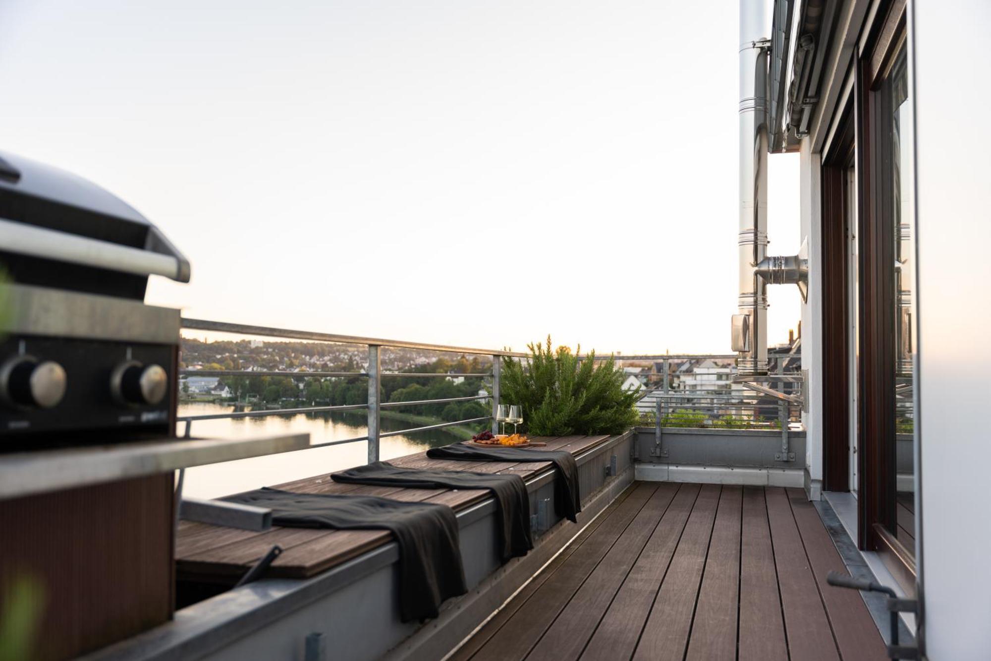Penthouse Wohnung Mit Schoenem Moselblick In Metternich Koblenz  Kültér fotó